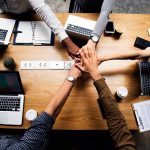 A gestão de pessoas traz benefícios à empresa que contribuem para o seu crescimento e para que ela alcance suas metas