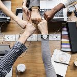 Para ter um bom trabalho em equipe é preciso que a empresa estimule os seus funcionários para assim alcançar bons resultados